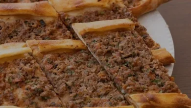 Evde İncecik Hamurlu Kıymalı Pide Nasıl Yapılır