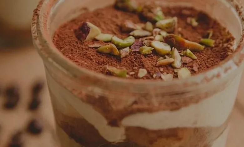 Evde Pratik Fıstıklı Bardak Tiramisu Hazırlama Rehberi