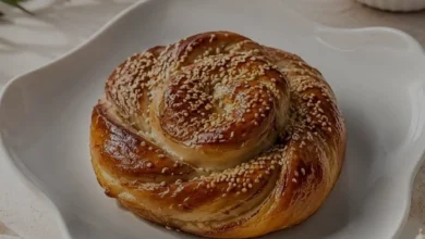 Evde Tel Tel Ayrılan Tahinli Çörek Yapımı