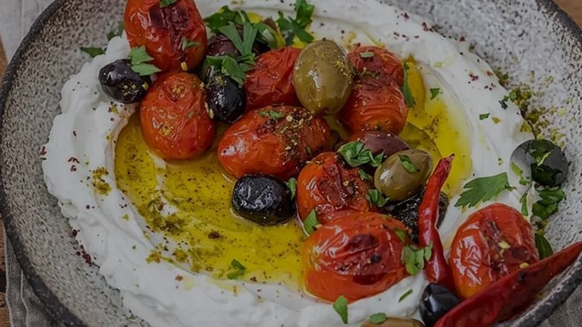 Labneli ve Çeri Domatesli Konfit Hazırlamanın Püf Noktaları