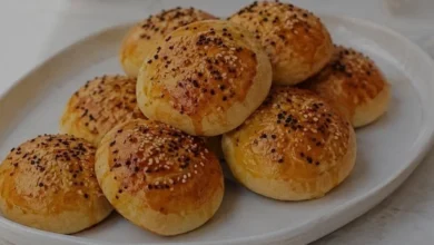 Mayasız Peynirli Kıyır Poğaça Nasıl Hazırlanır