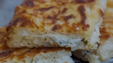 3 Yufka ile Pratik Tepsi Böreği Hazırlama Yöntemi