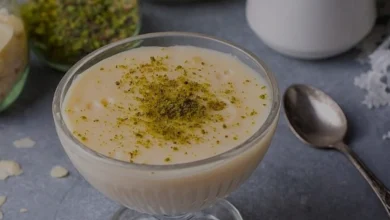 4 Kaşık Unla Hazırlanan İpeksi Muhallebi Tarifi