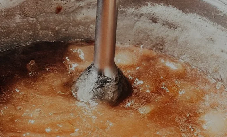 Armut Reçeli Yapımında Köpük Alma İşlemi Nasıl Yapılır