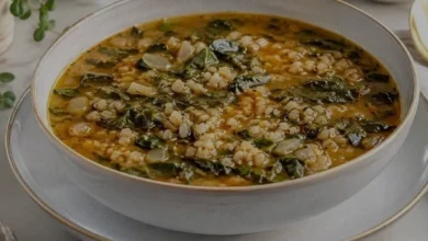Besleyici Bulgurlu Semizotu Çorbası Nasıl Yapılır