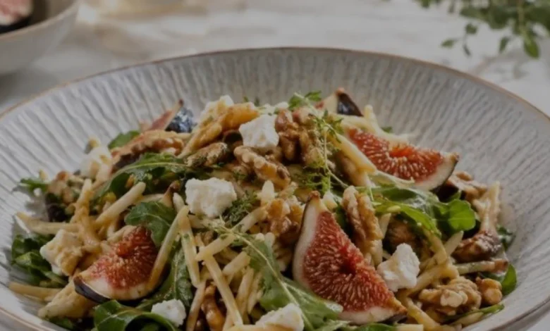Erişteli İncirli Ilık Salata Hazırlama Yöntemi