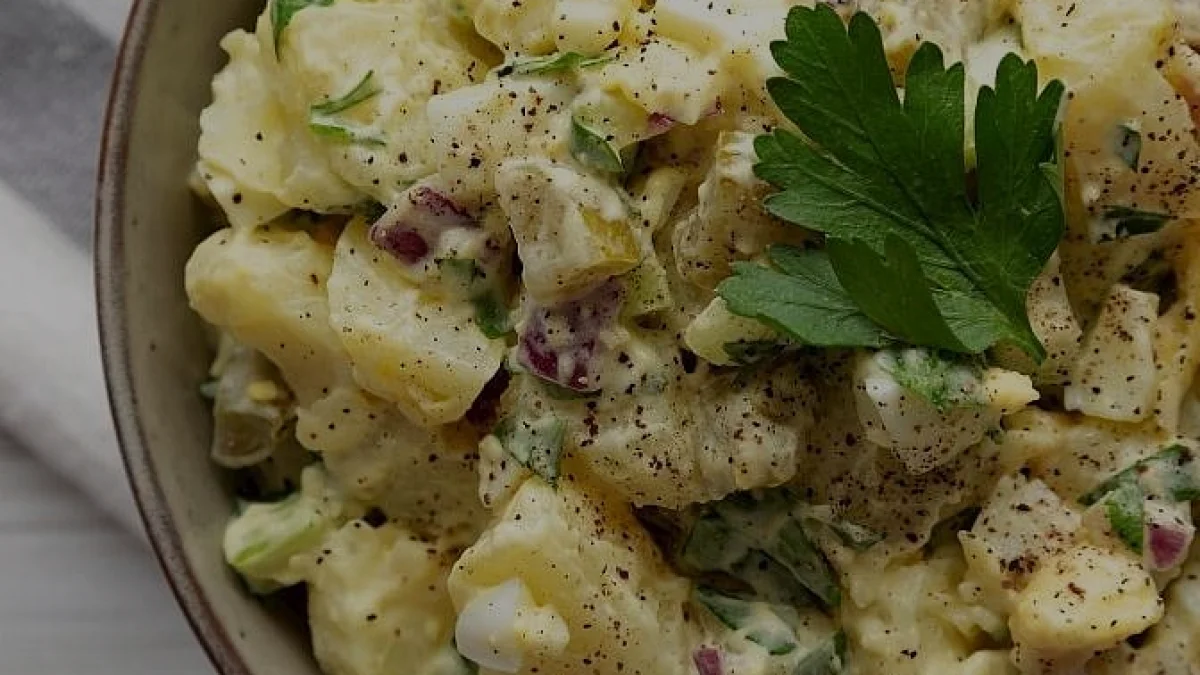 Fırınlanmış Patates Salatası İçin Pratik Tarif
