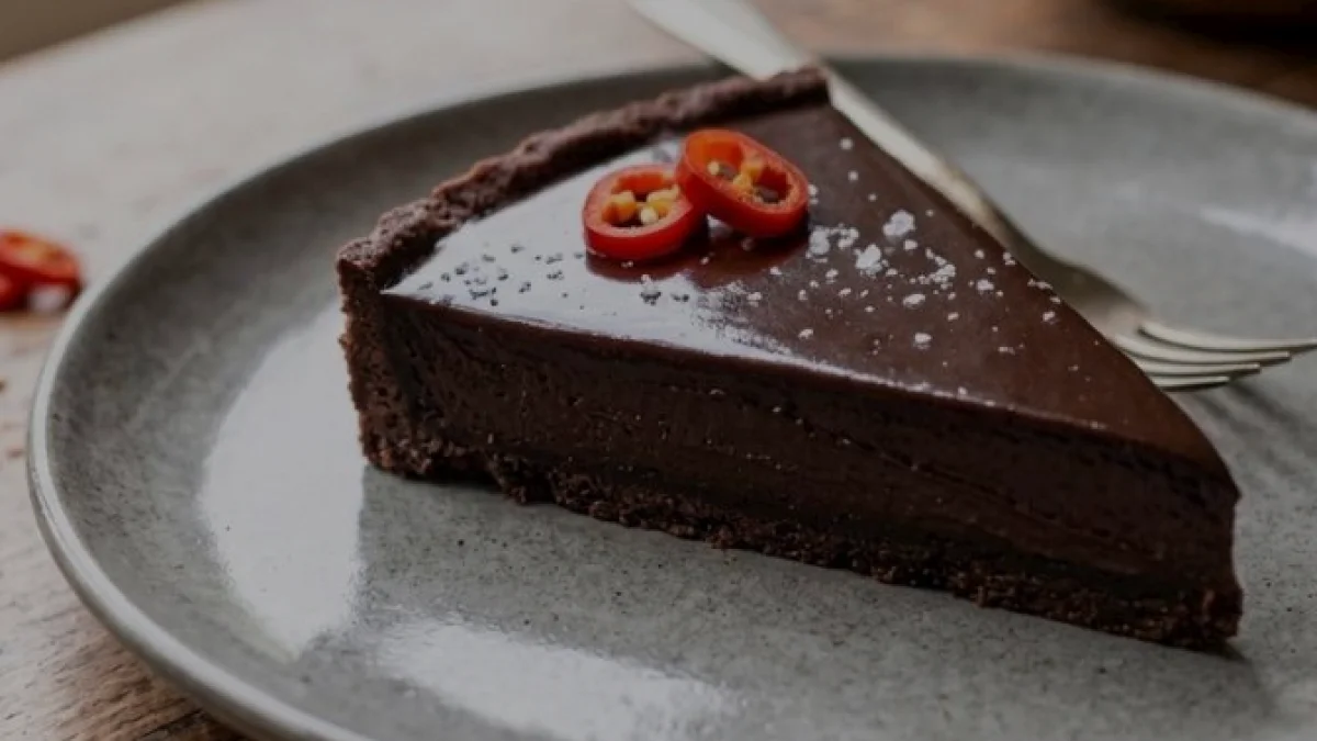 Gurme Deneyim Arayanlara Özel Acılı Çikolatalı Tart Tarifi