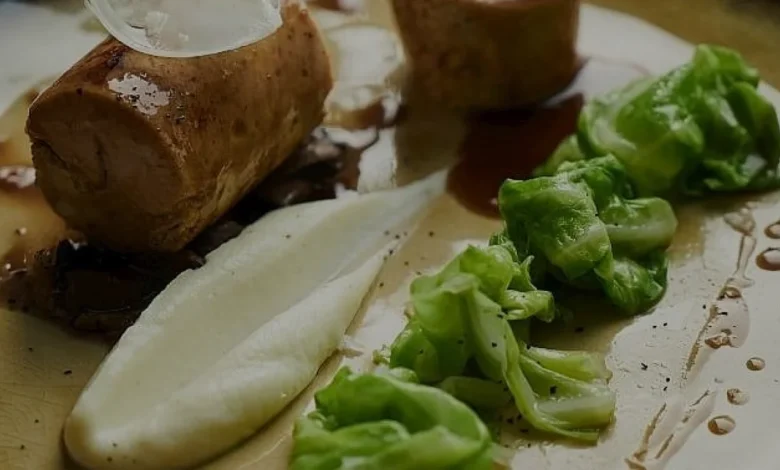 Mutfak Sanatlarında Ustalık Göstergesi Tavuk Galantine Hazırlığı