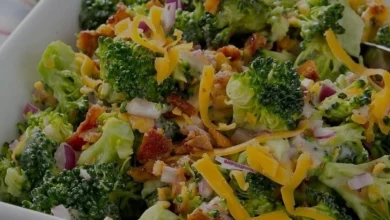 Pratik ve Lezzetli Cheddar Peynirli Brokoli Salatası Hazırlanışı